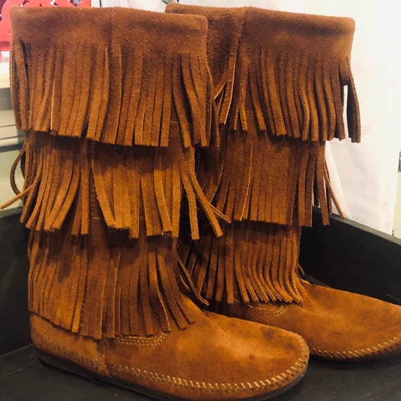 Minnetonka Moccasin Boots - Picture 3 of 3